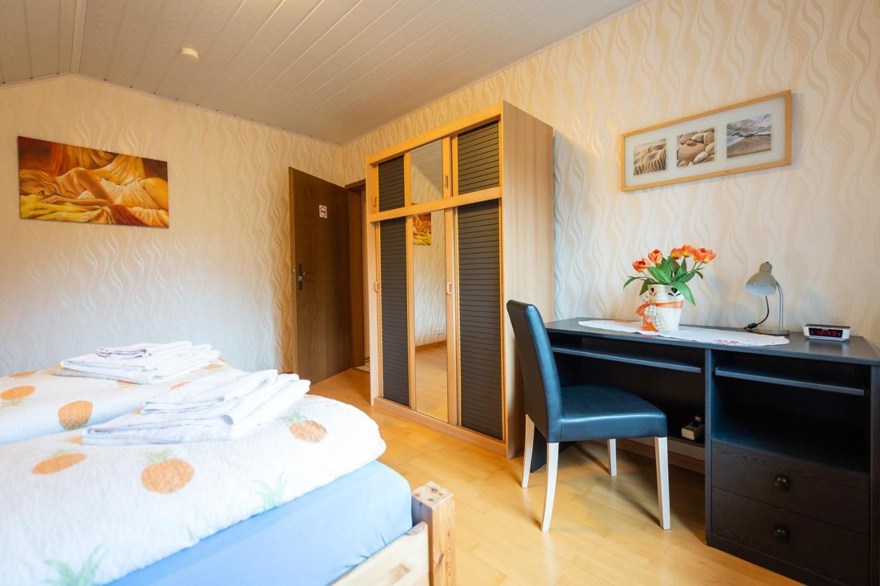 Ferienwohnung Virginija Ditscheid Eksteriør billede